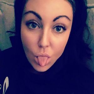 Meet your Posher, Nessa